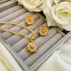 Elina Locket Set (Peach)