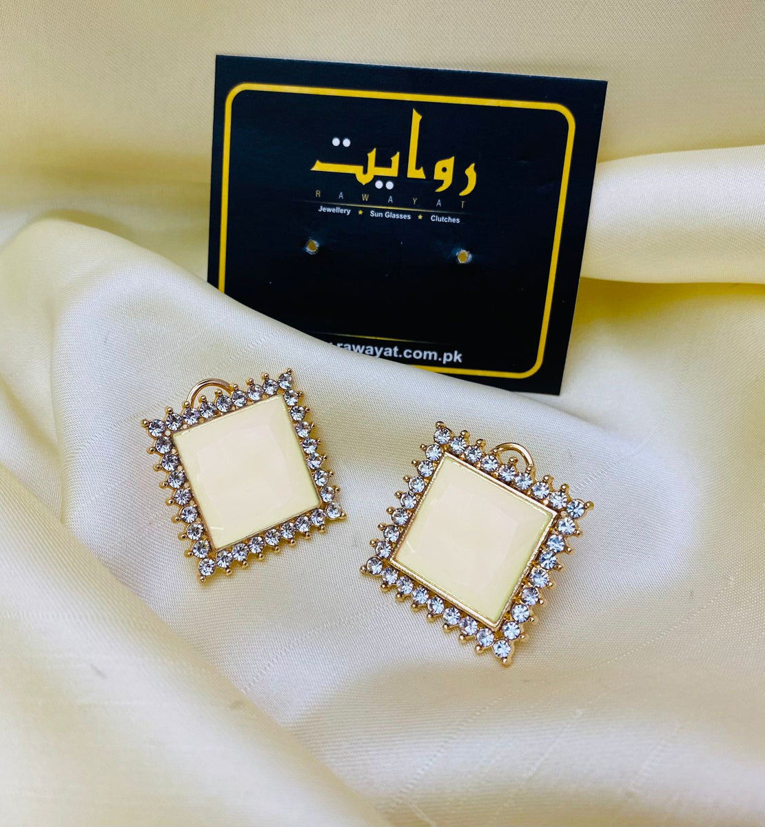 Fancy studs Clearance