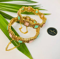 Openable Kara-153 (Pink/Mint Green)