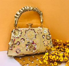 Fancy Clutch-10034 (Golden)