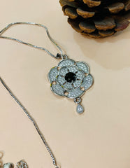Zircon Pendant-256 (Silver/Black)