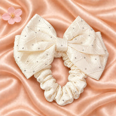 Mukesh Bow Scrunchie-01 (Off White)