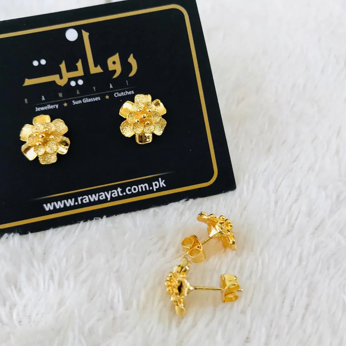 Golden Flower Studs - Rawayat Jewelry