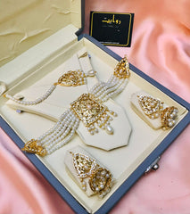 Hyderabadi Choker Set-26 (Pearl)