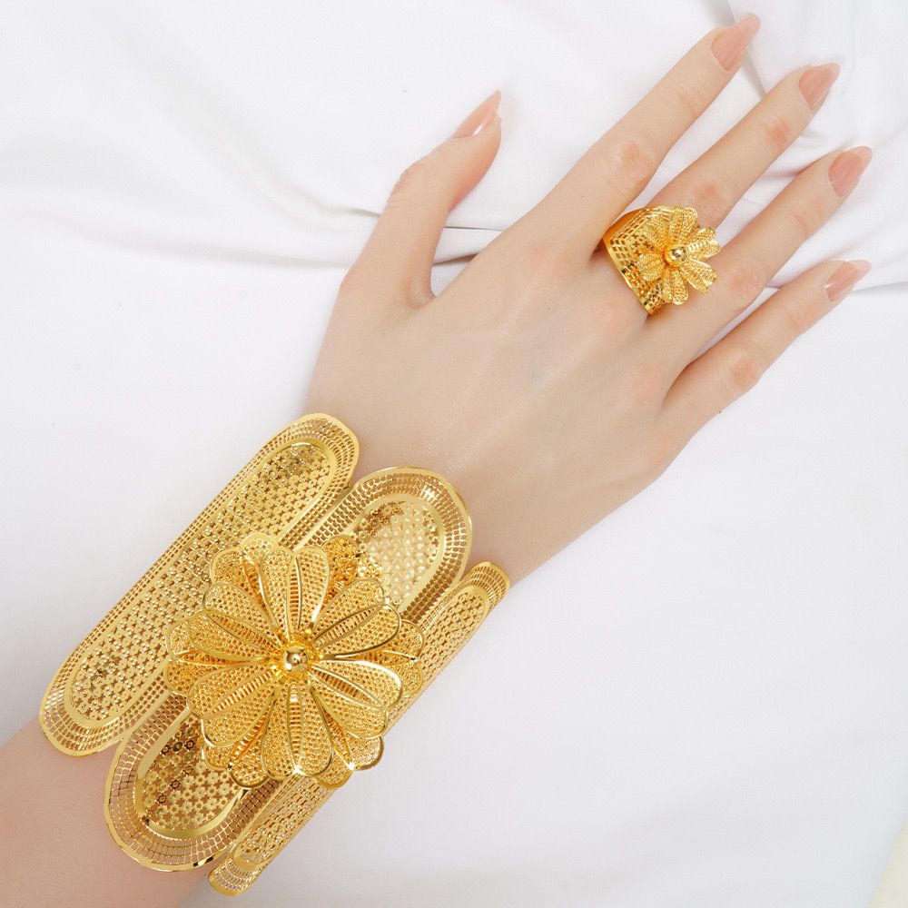Madrasi Kara & Ring-17 (Golden)