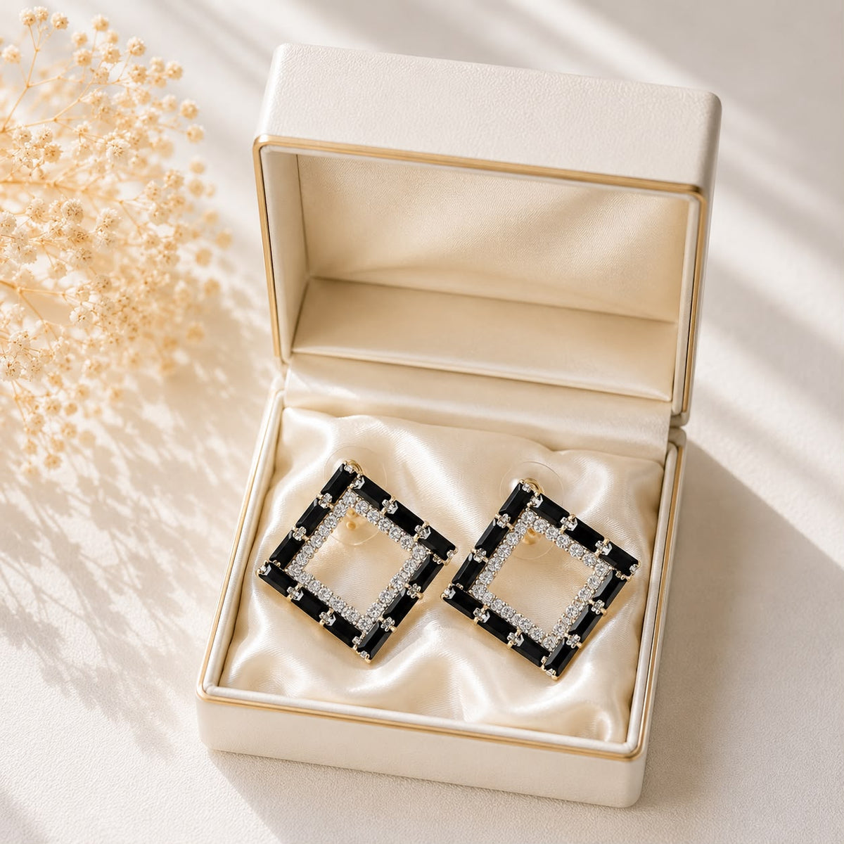 Zircon Earring-220 (Black Silver)