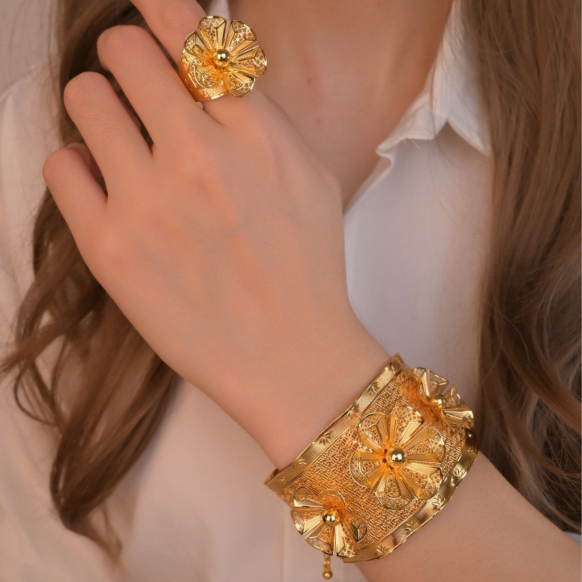 Madrasi Kara & Ring-22 (Golden)