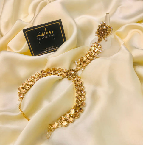 Kundan Angla Kalai Bracelet (Golden)