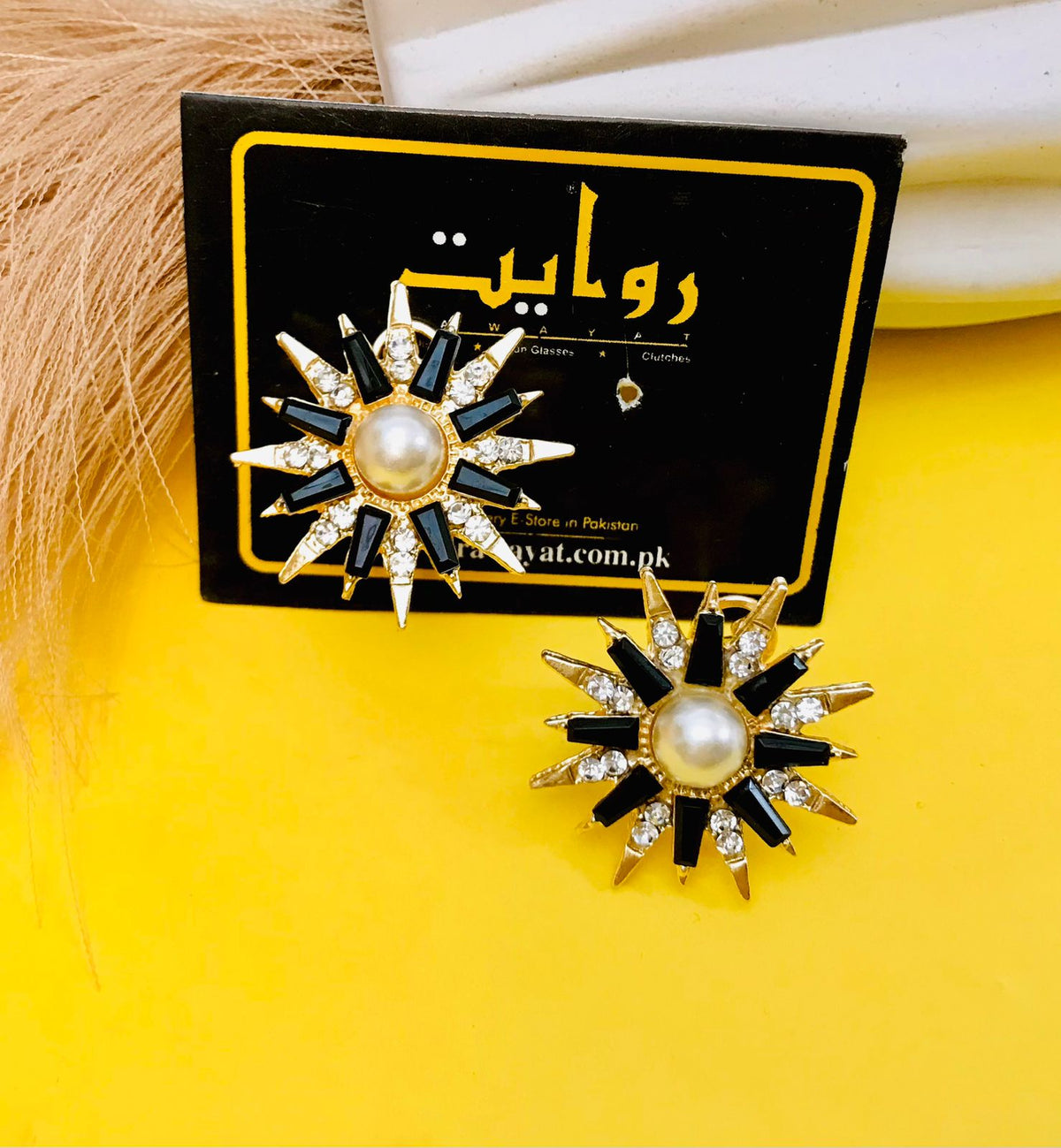 Fancy Studs-129 (Black)