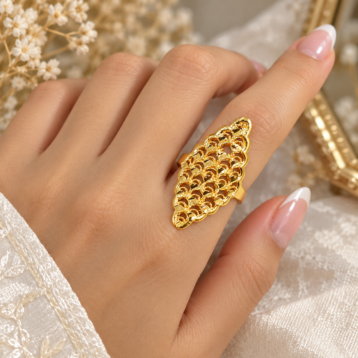Gold Ring-291 (Golden)