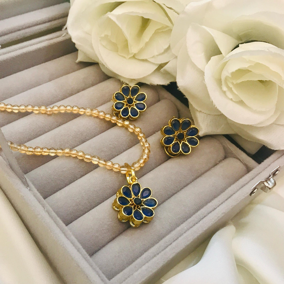 Elina Locket Set (Blue)