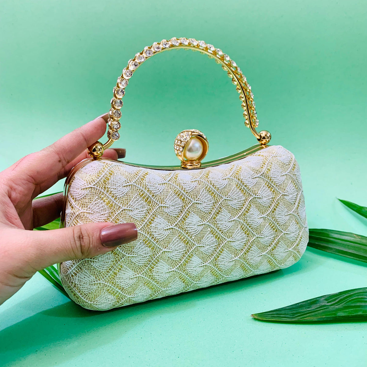 Fancy Clutch-1029 (Golden/White)