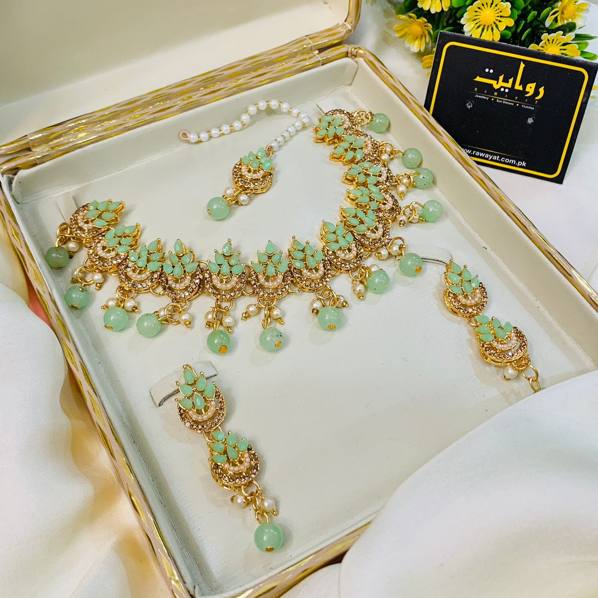 Stara Necklace (Mint Green)