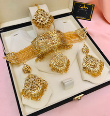 Hyderabadi Choker Set-29 (Golden)