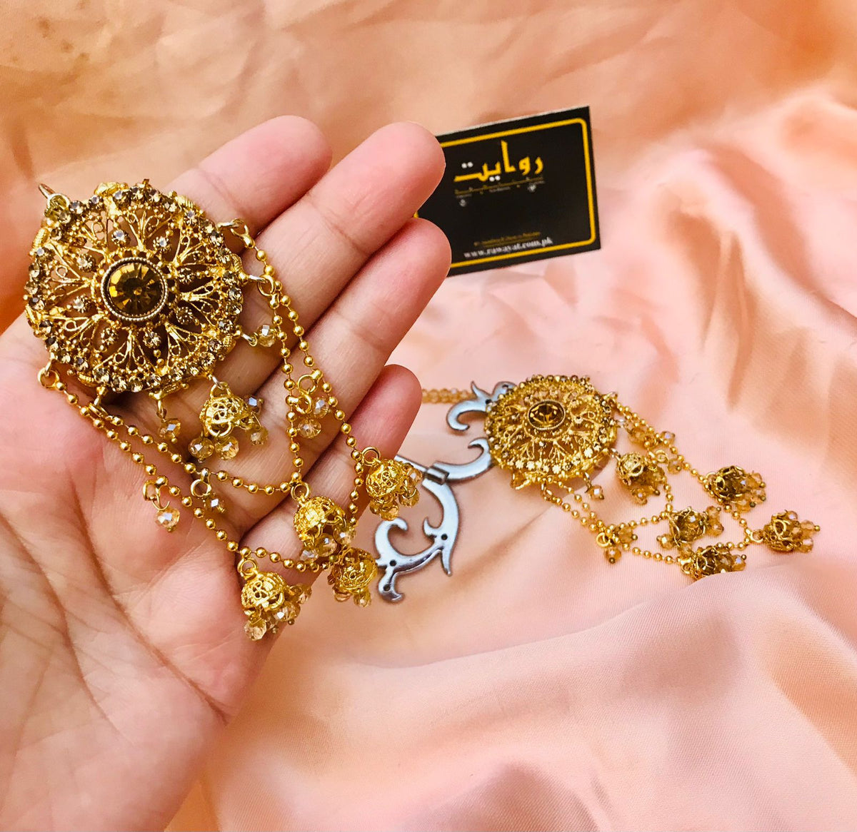 BAHUBALI Jhumky-05 (Golden)