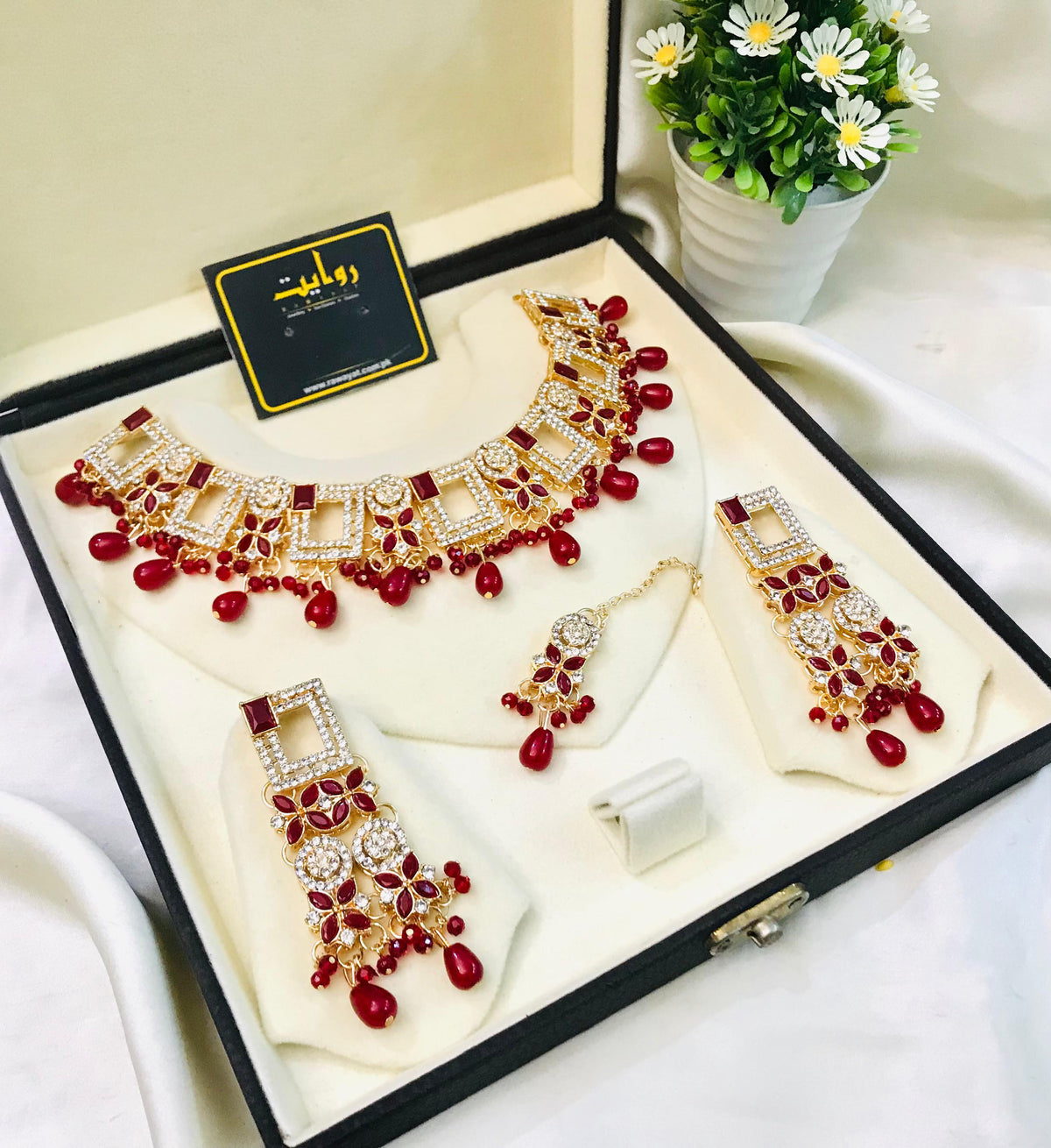 AHANA Necklace Set (Maroon)