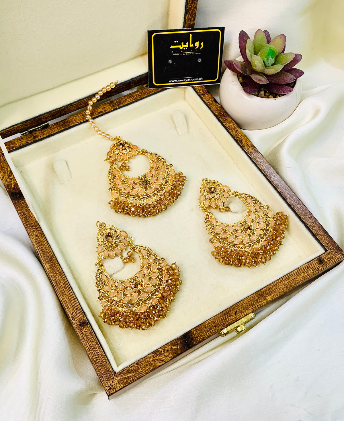 Bindiya Kanta-41 (Golden)