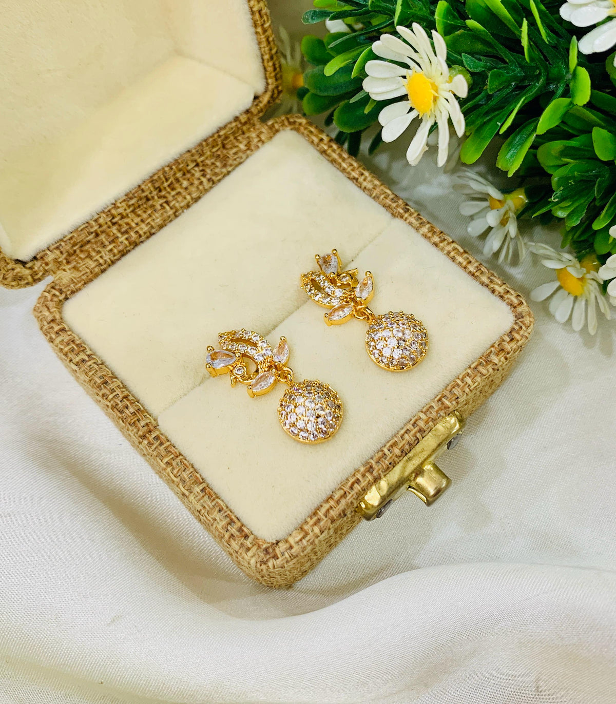 Zircon Earring-105 (White)