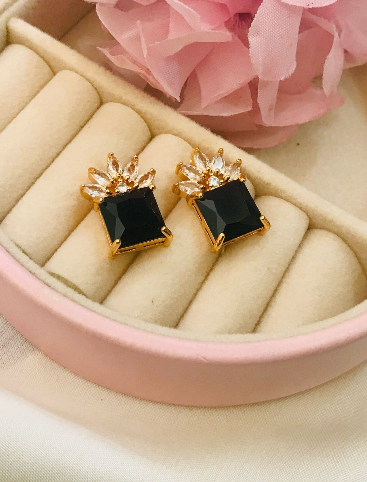 Zircon Studs-75 (Black)