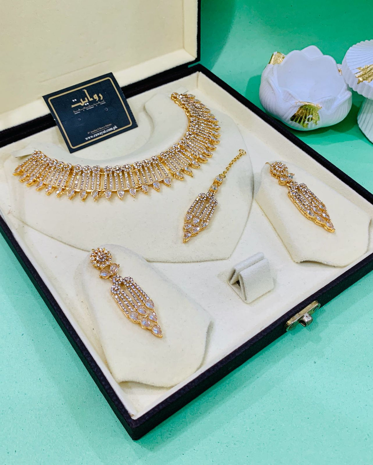 RENEE Set (White)