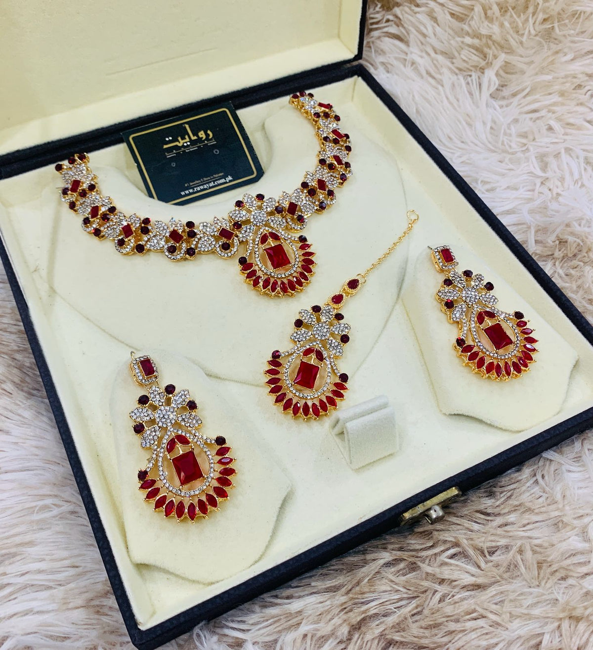 ZARAH Set (Maroon)