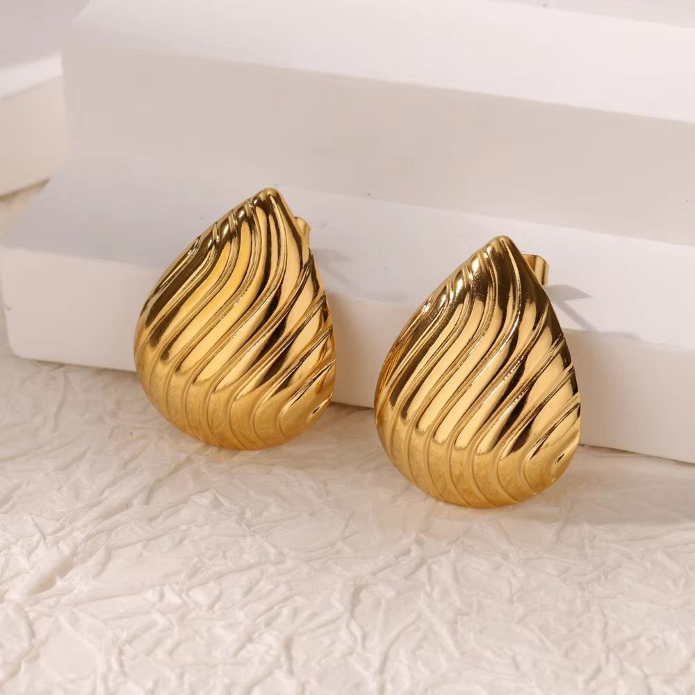 Stainless Steel Ear Studs-01 (Golden)