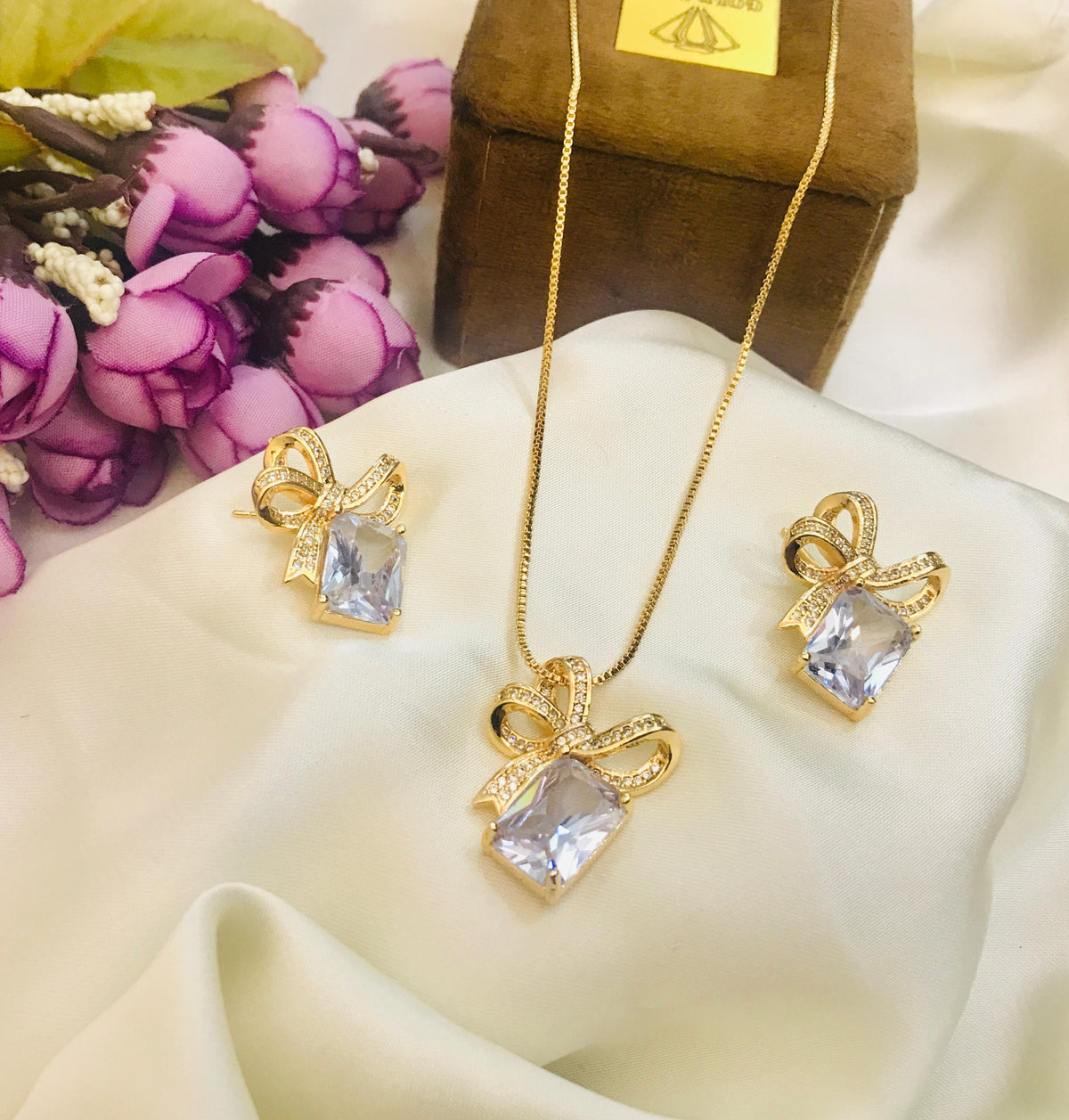 Zircon Locket Set-37 (White)
