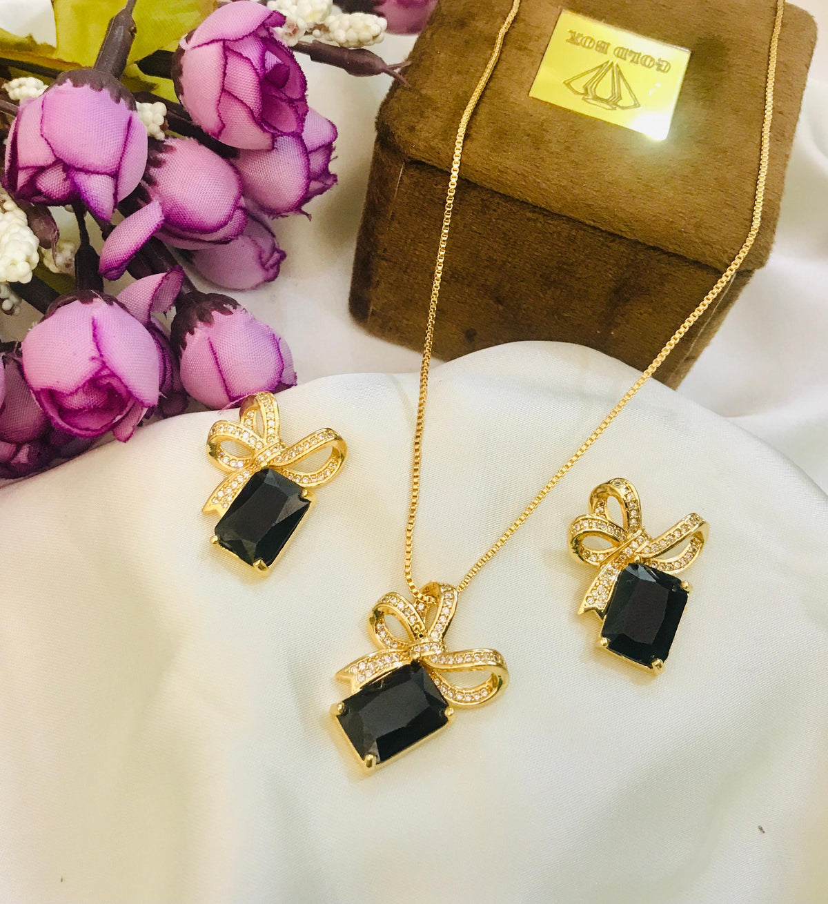 Zircon Locket Set-37 (Black)