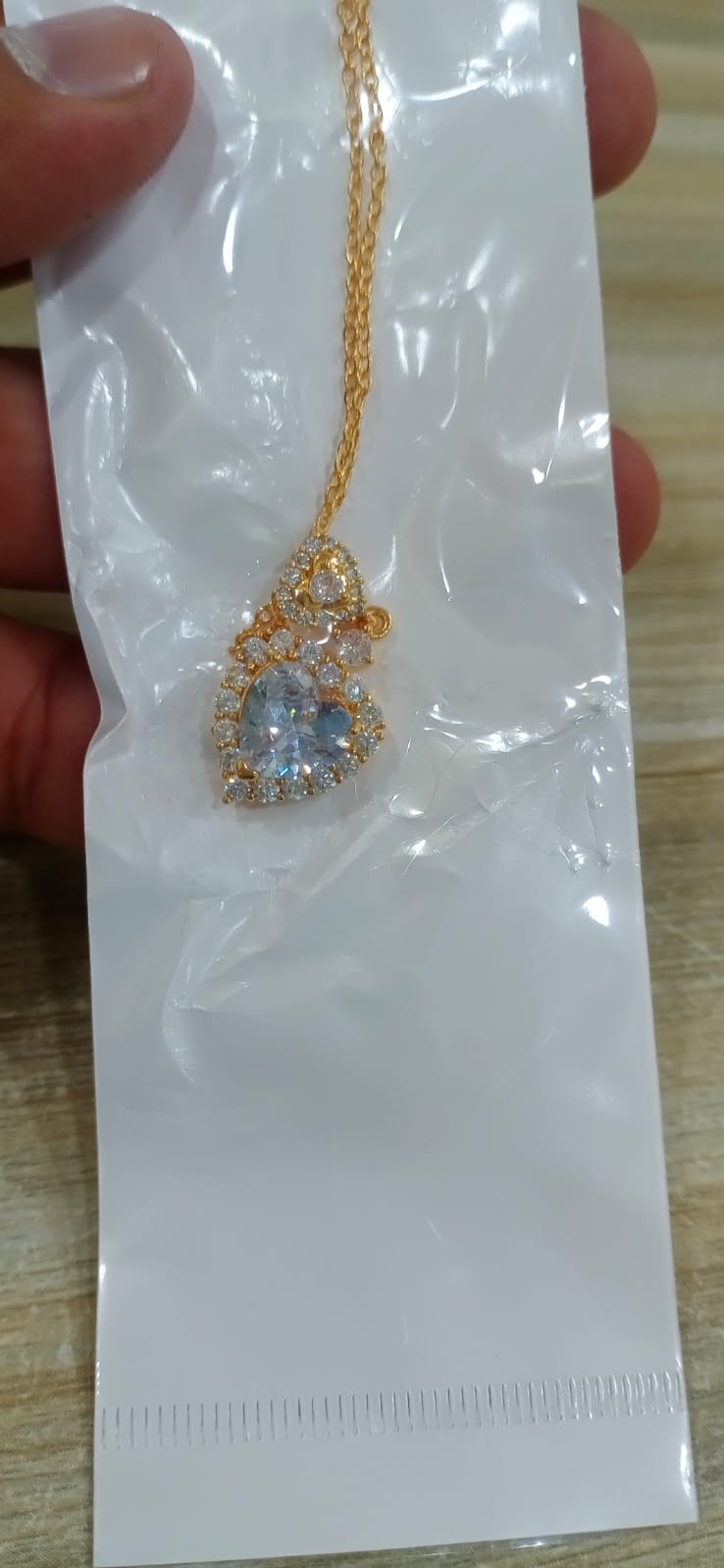 Zircon Pendant-248 (Maroon)