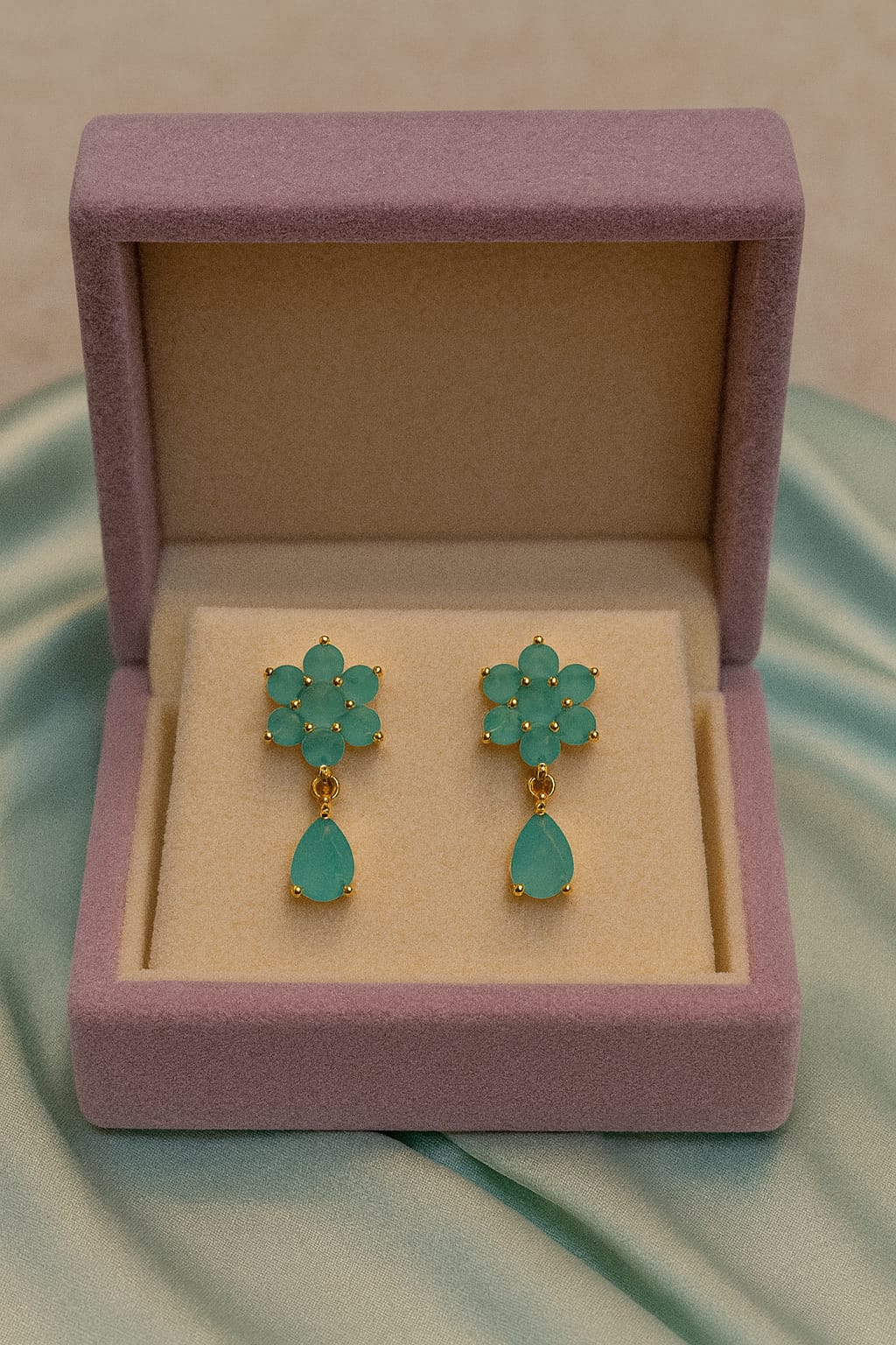 Zircon Earring-132 (Mint Green)