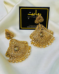 Fancy Earring-444 (Golden)