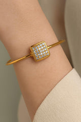 Zircon Kara Bracelet-01 (White) (Openable)