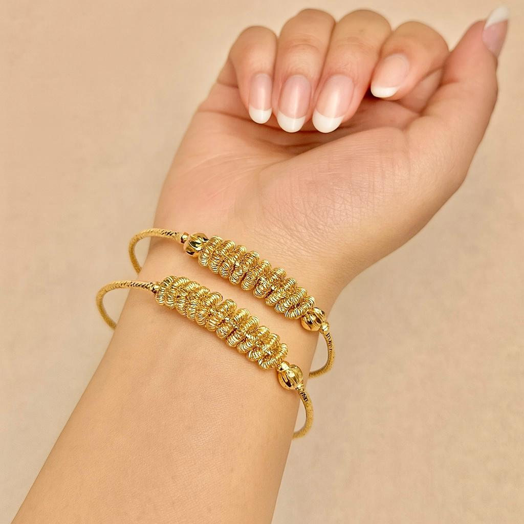 Zircon Kara Bracelet-09 (Golden) (Openable)