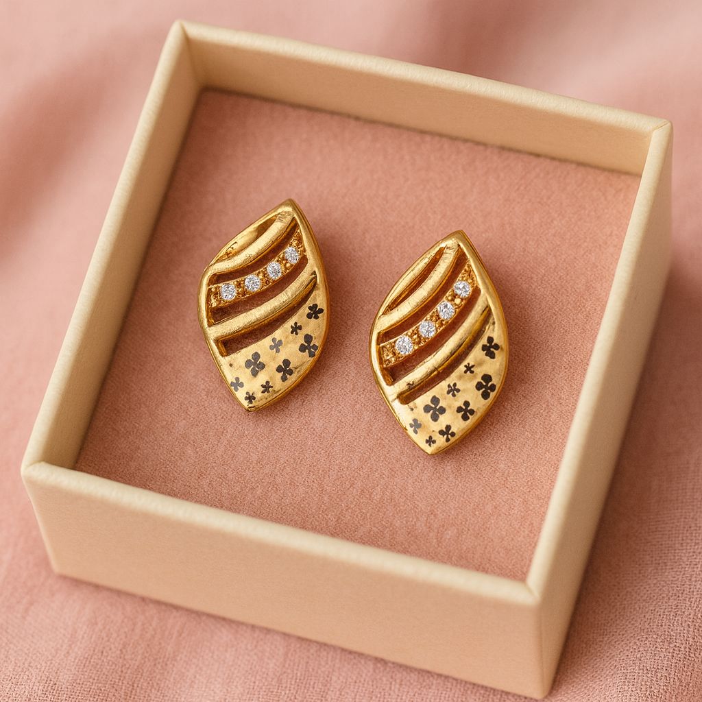 Zircon Fancy Studs-186 (Leaf)
