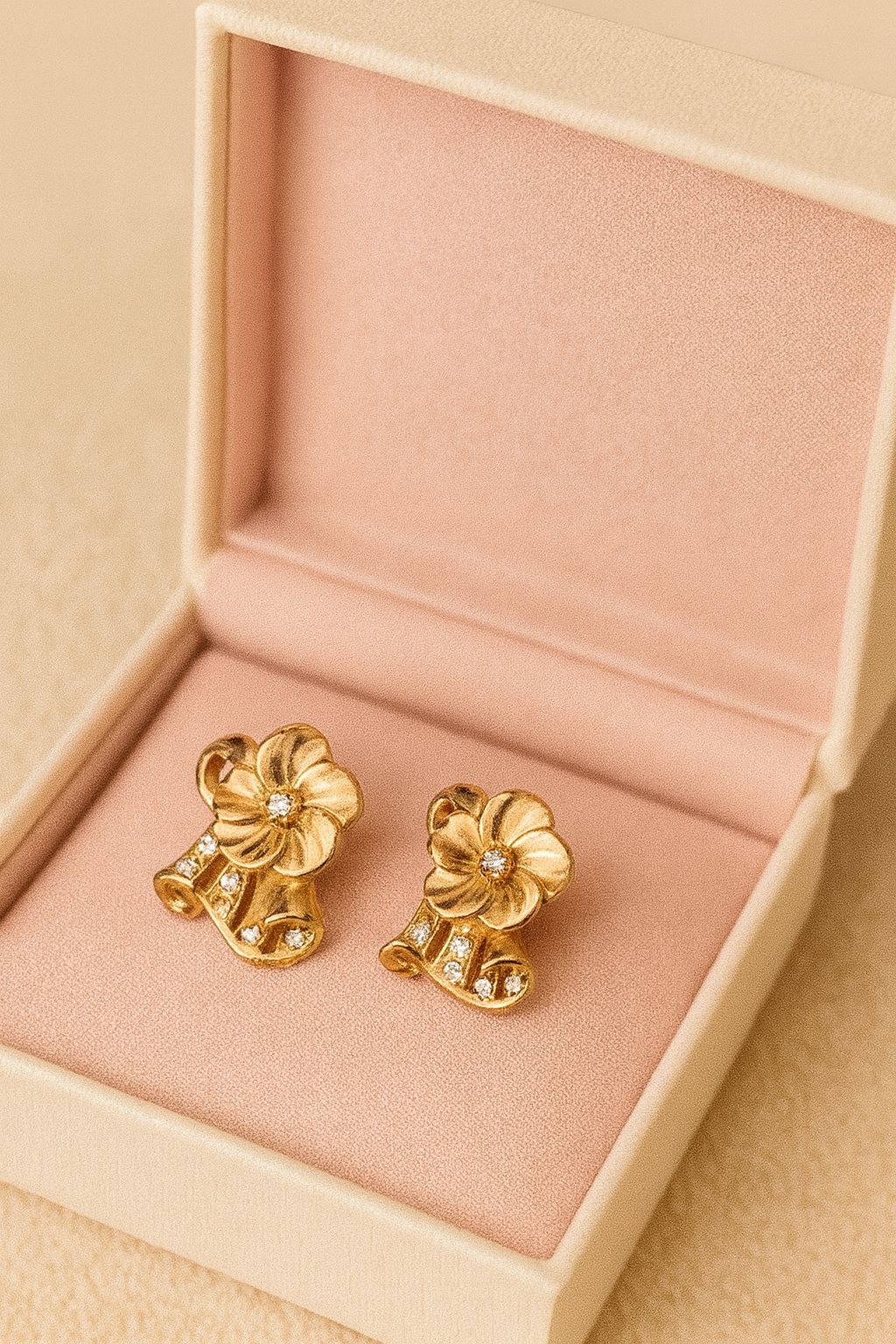 Zircon Fancy Studs-187 (Flower)
