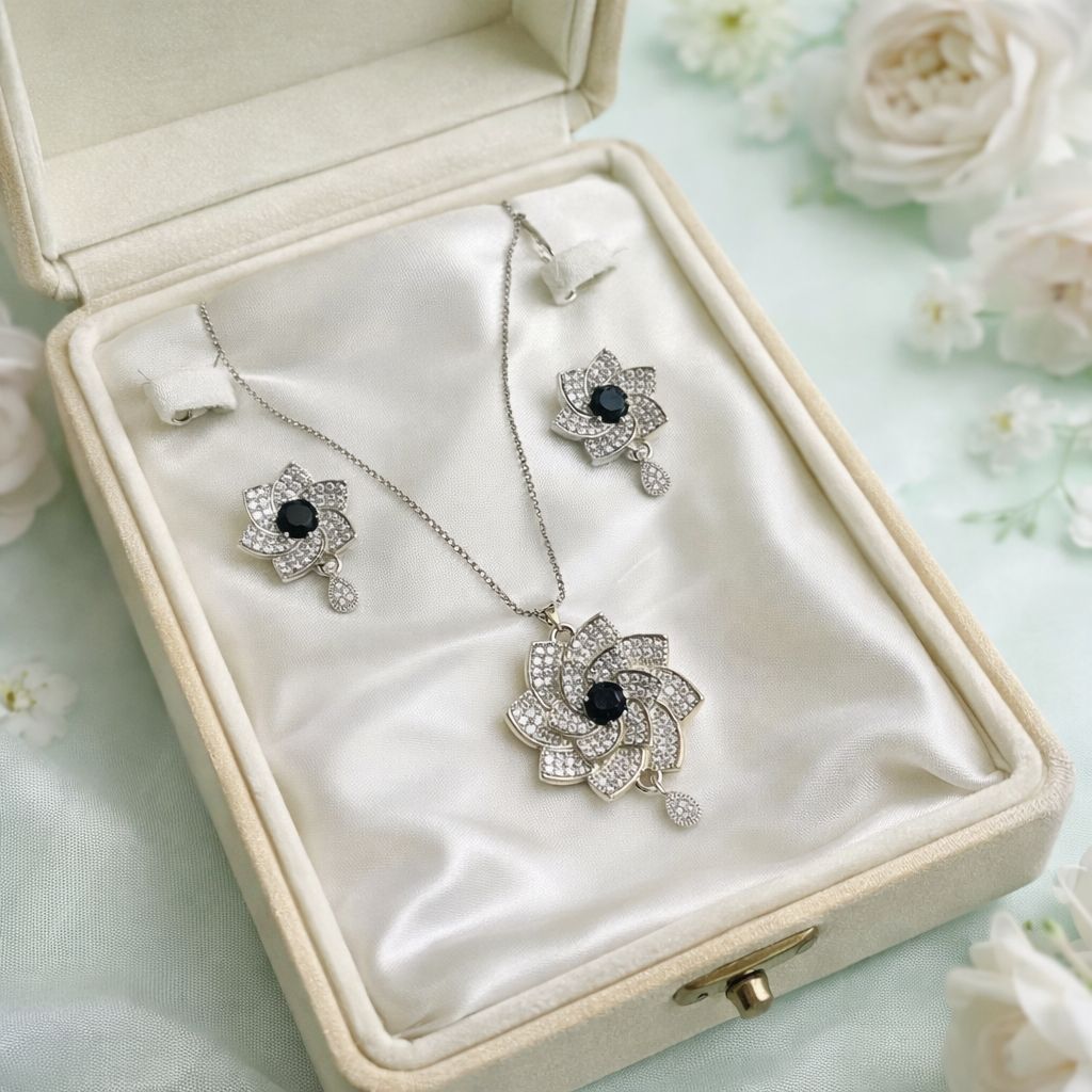 Zircon Locket Set-150 (Silver) (Black)