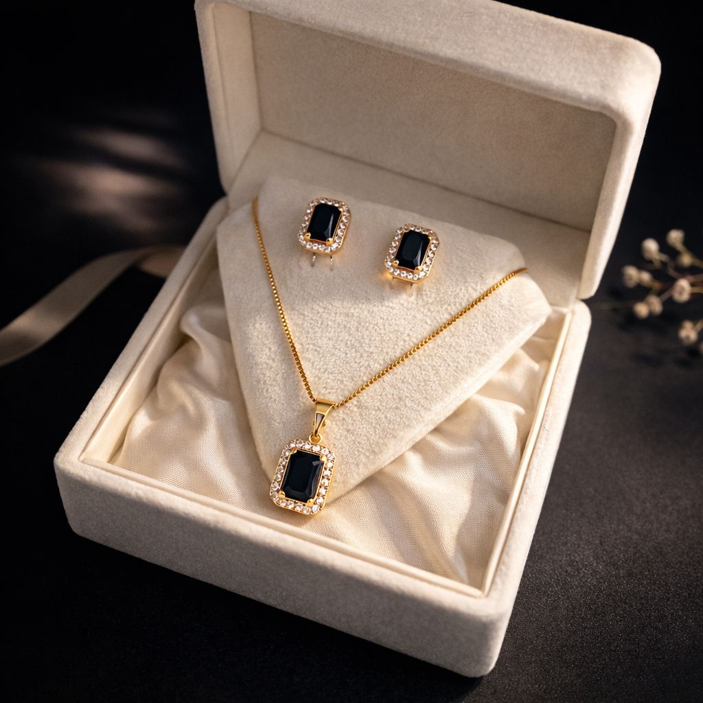 Zircon Locket Set-152 (Black)
