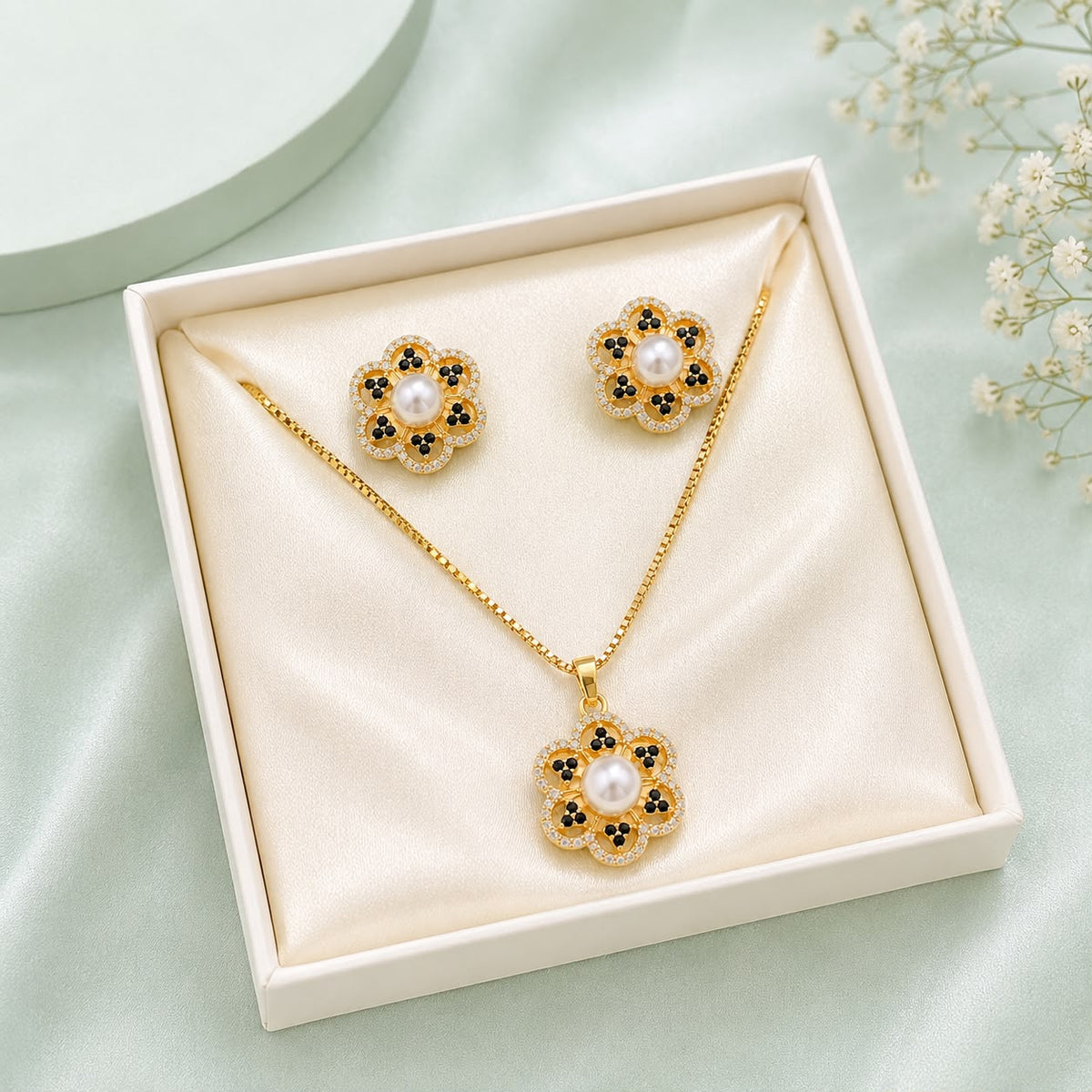 Zircon Locket Set-173 (Golden/Black)