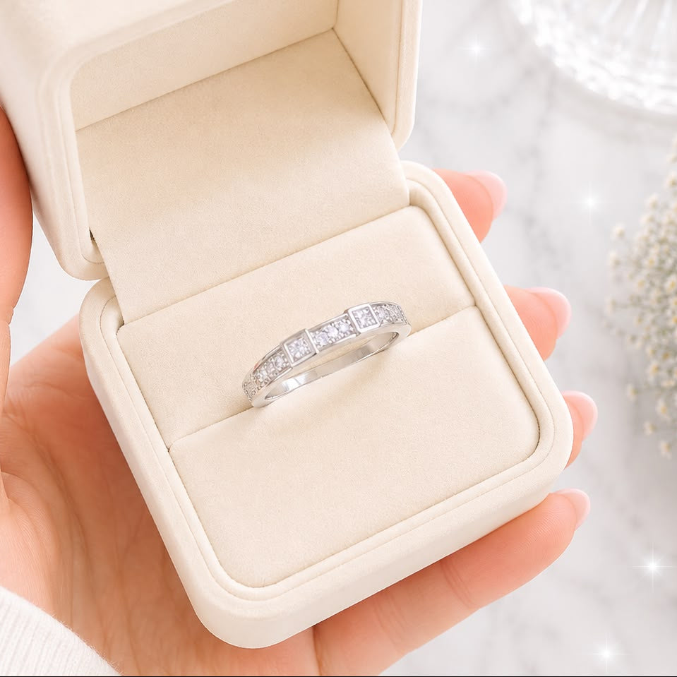 Zircon Ring-392 (Silver)