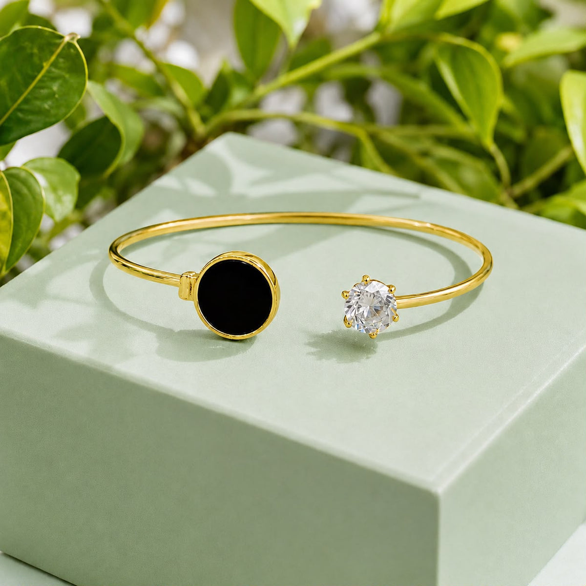 Adjustable Kara Bracelet-37 (Golden/Black)
