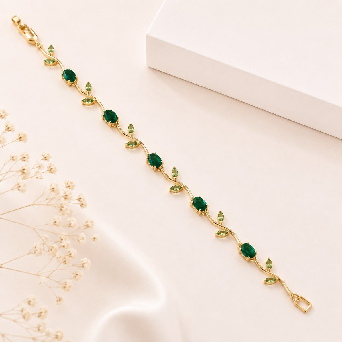 Tulip Bracelet (Golden/Green)