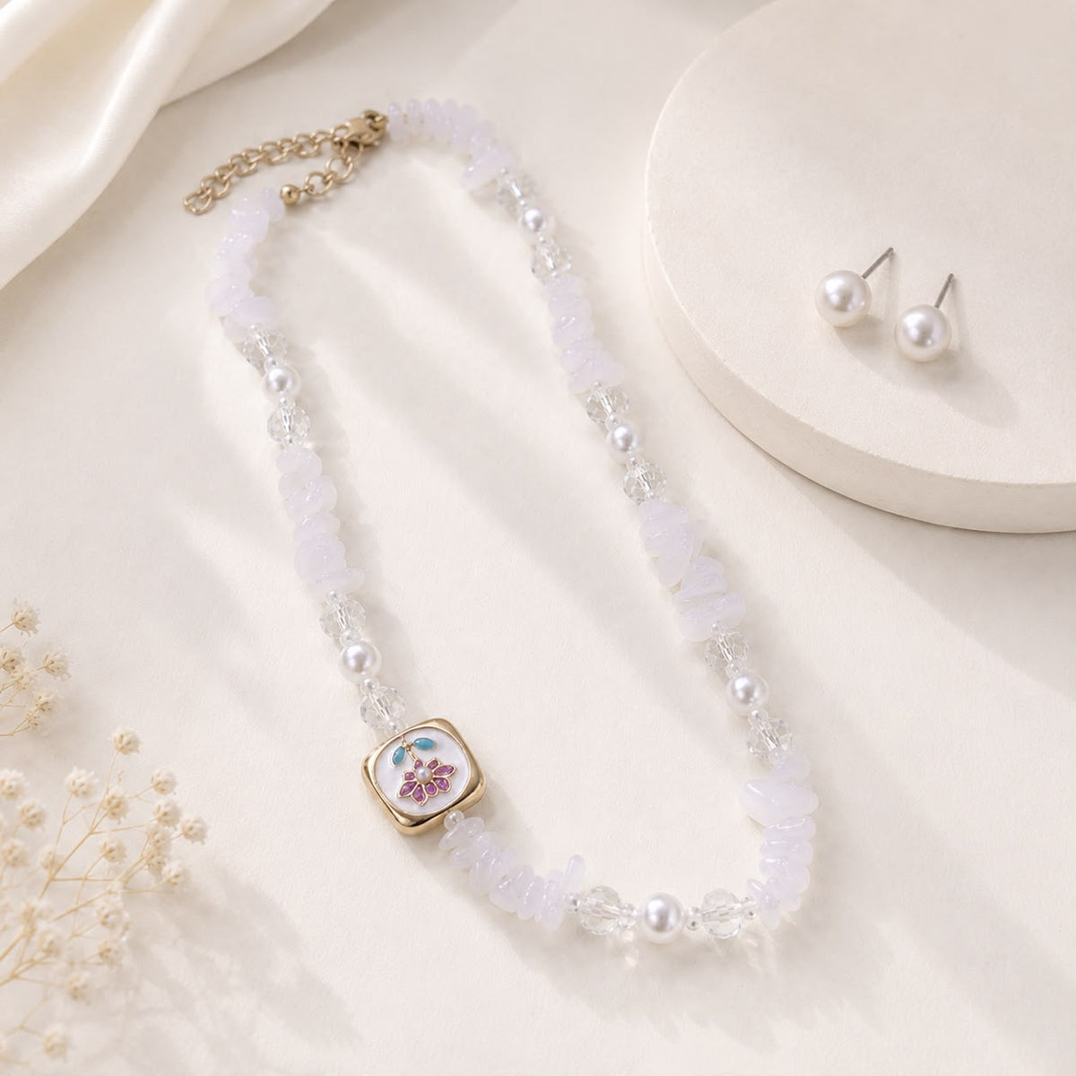 Pearl Resin Charm Necklace Set (White)