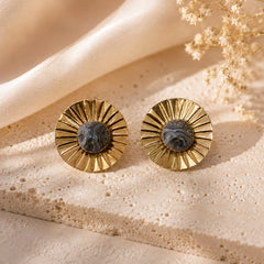 Vintage Gemstone Stud (Gray)