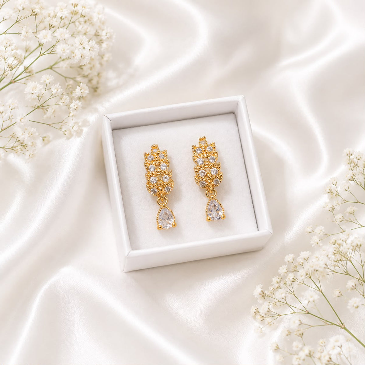 Zircon Hoop Earring-240 (White)