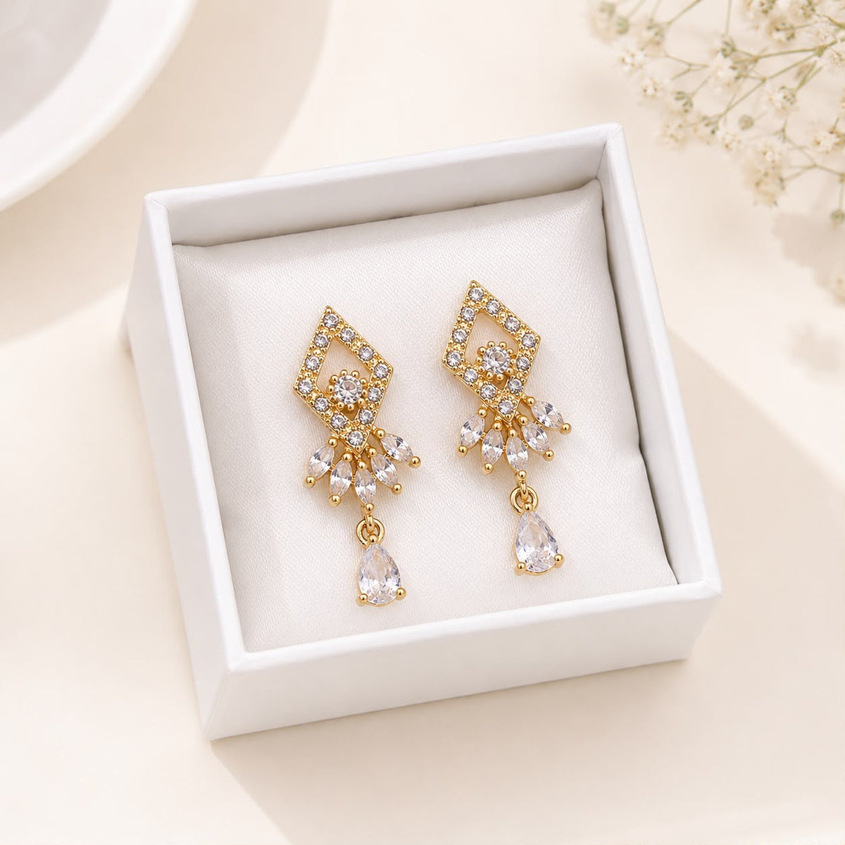 Zircon Earring-255 (White)