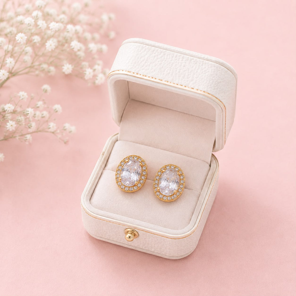 Zircon Stud-226 (White)