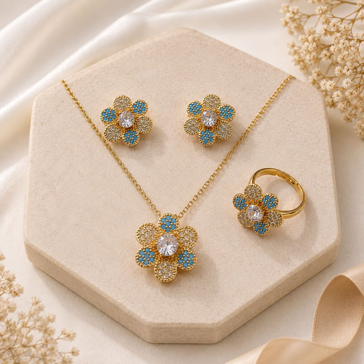 Zircon Locket Set-194 (Golden/Ferozi)