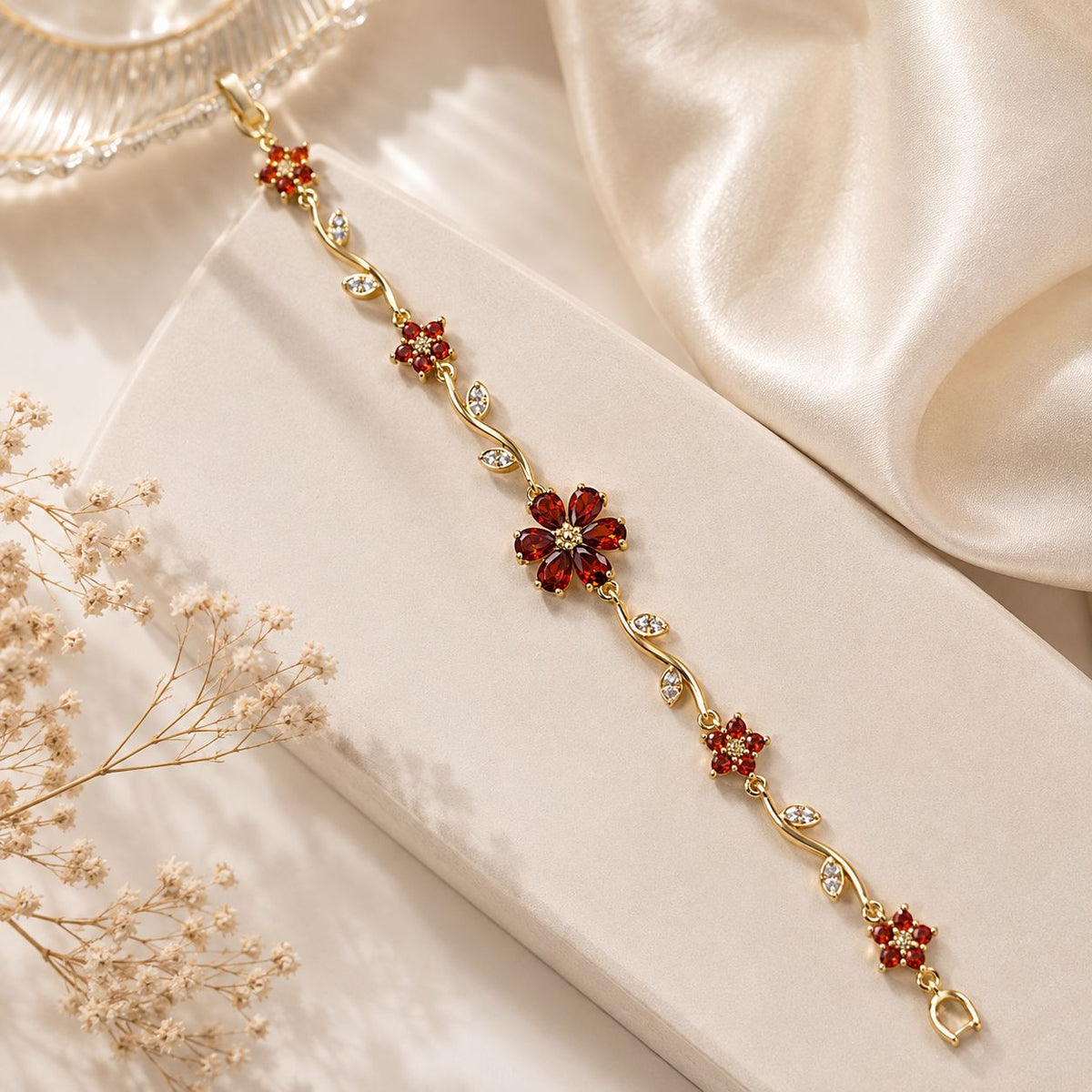 Tulip Blossom Bracelet (Golden/Brown)
