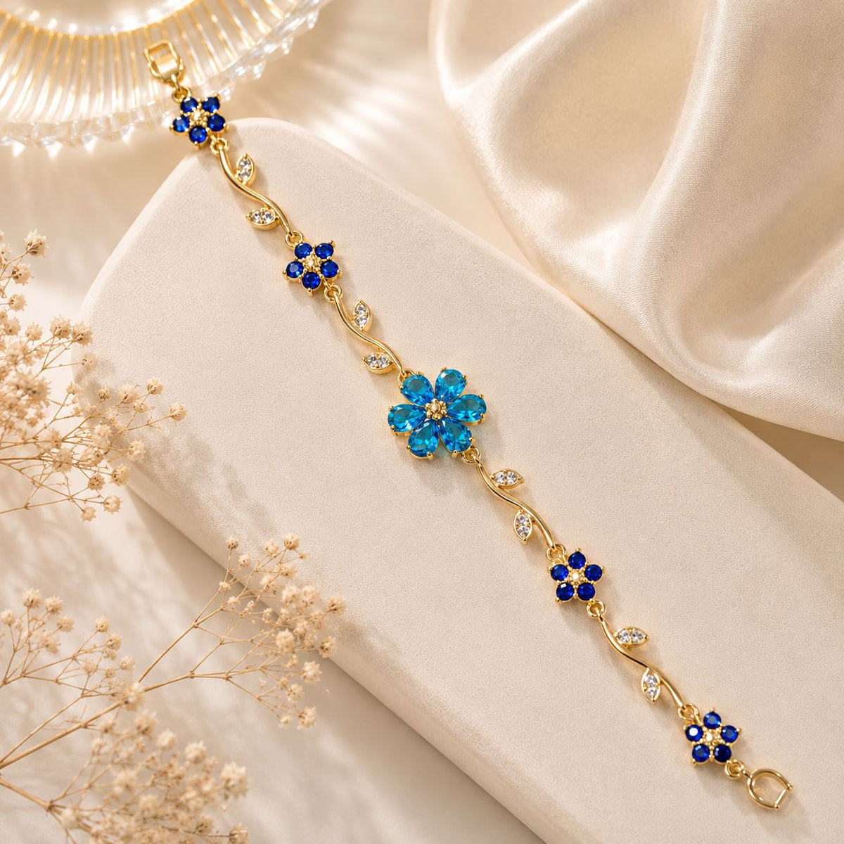 Tulip Blossom Bracelet (Golden/Blue)