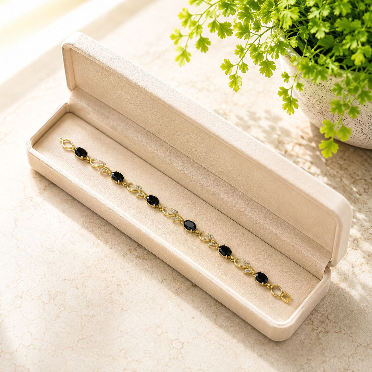 Tulip Vine Bracelet (Golden/Black)